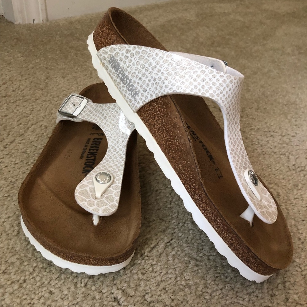 Birkenstock Gizeh White with gold snakeskin sandal Size 38